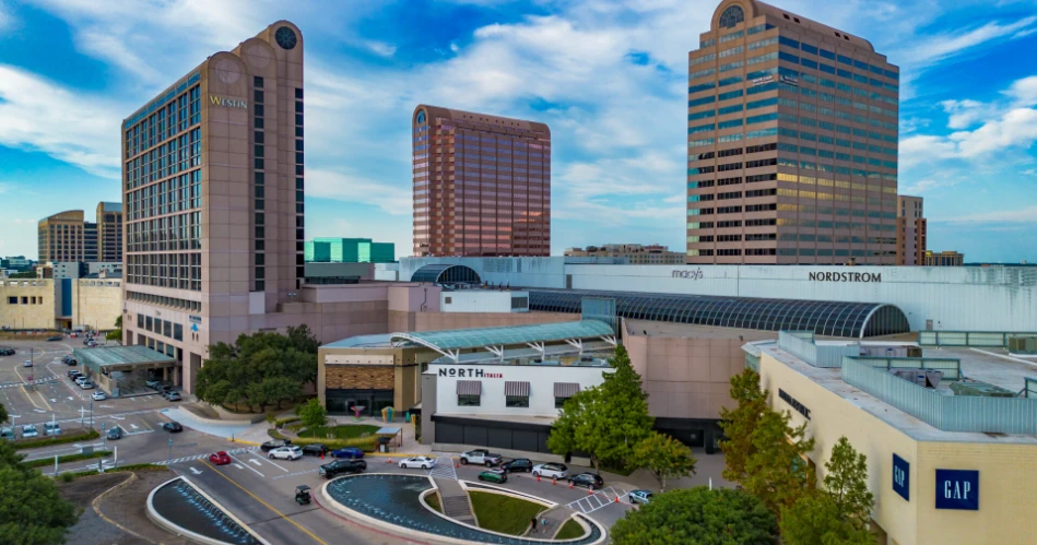 10 Best Christmas and Holiday Attractions in Dallas