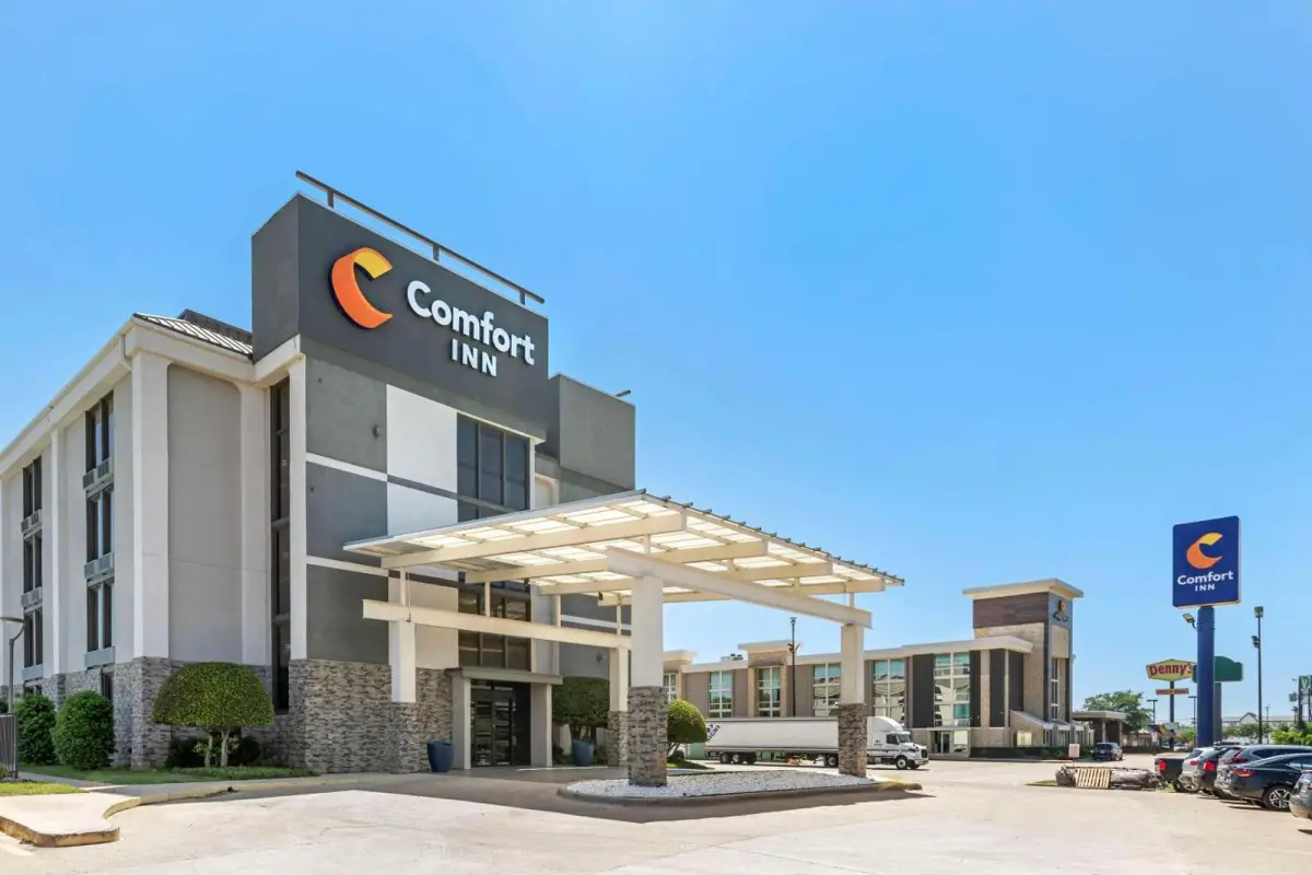 Comfort Inn Dallas North Love Field Airport 4
